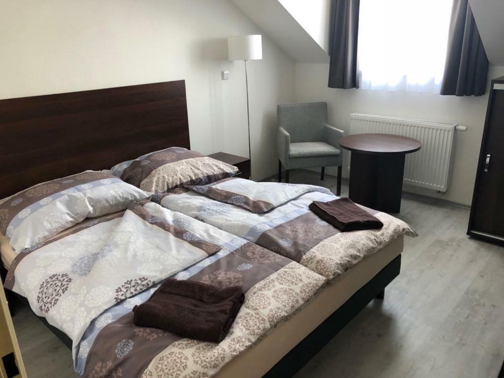 Trebon Apartman 2+Kk Exterior photo